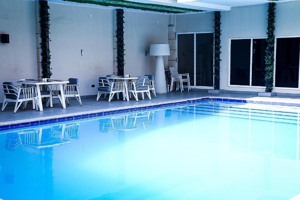 Summerset Continental Hotel Maitama By T E L E Hospitality Абуджа Экстерьер фото